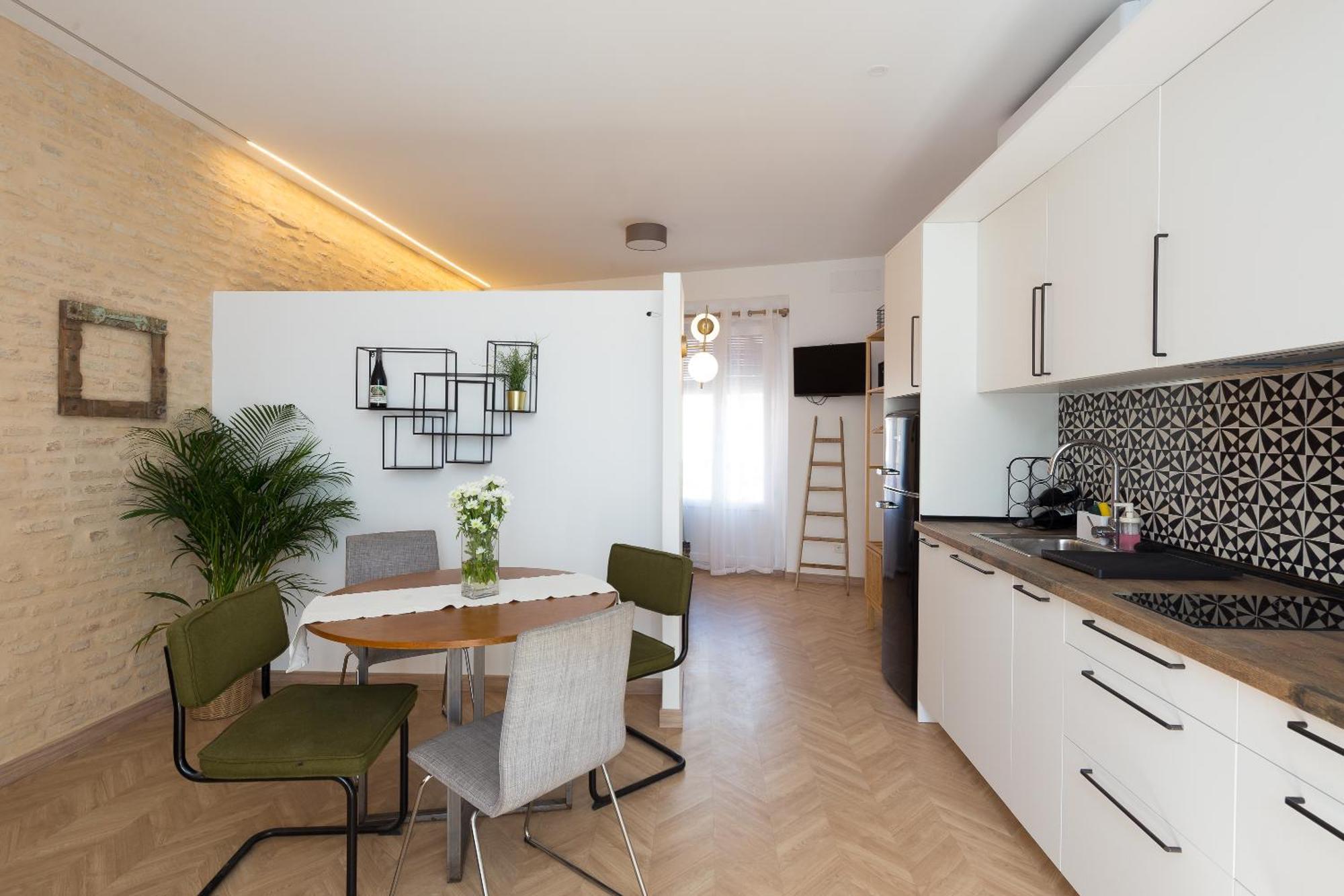 Center Apartment Fully Eqquiped Opcional Breakfast Sevilla Exteriér fotografie